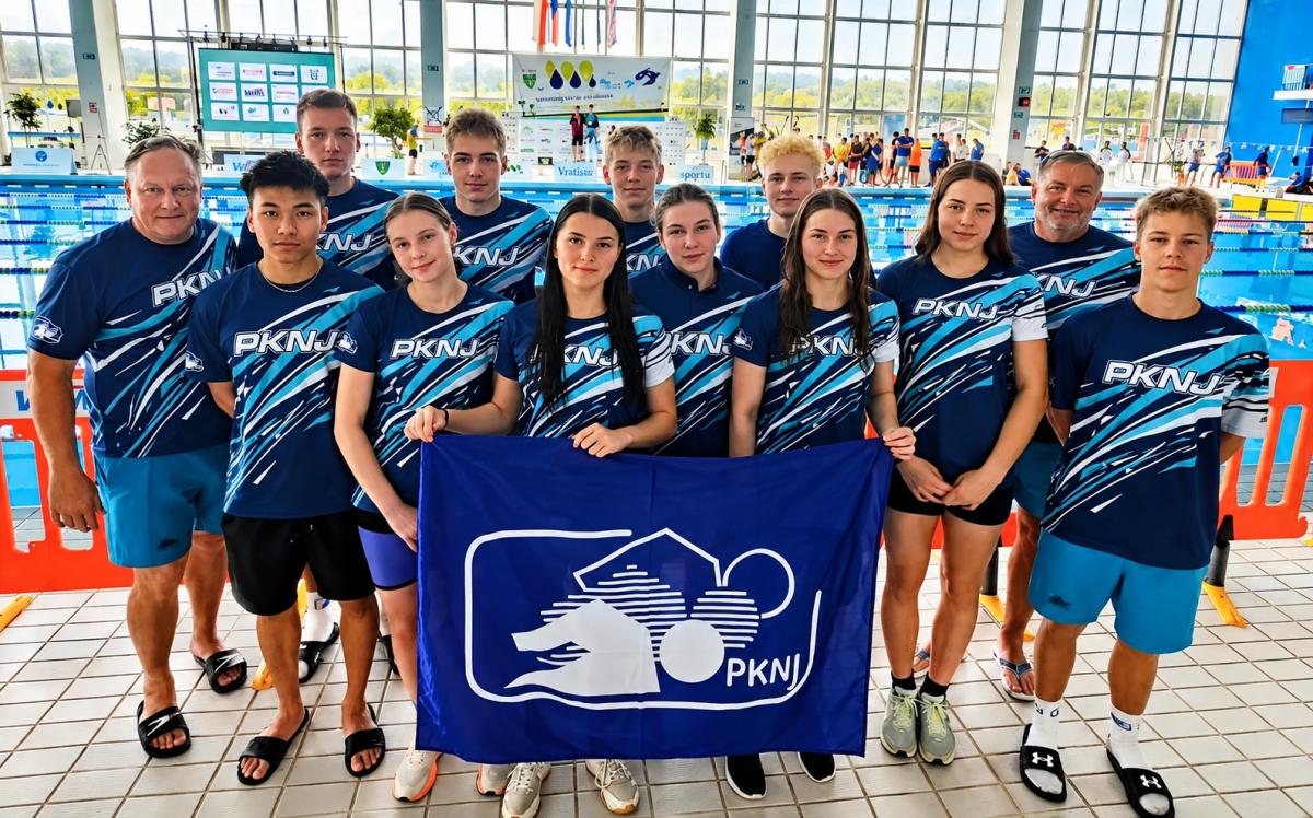 Team Apparel for Swimming Clubs